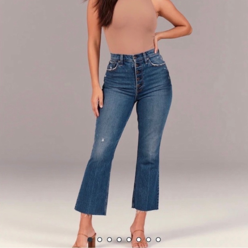 Abercrombie & Fitch Kick Flare Ultra High Rise Jeans 26/2S